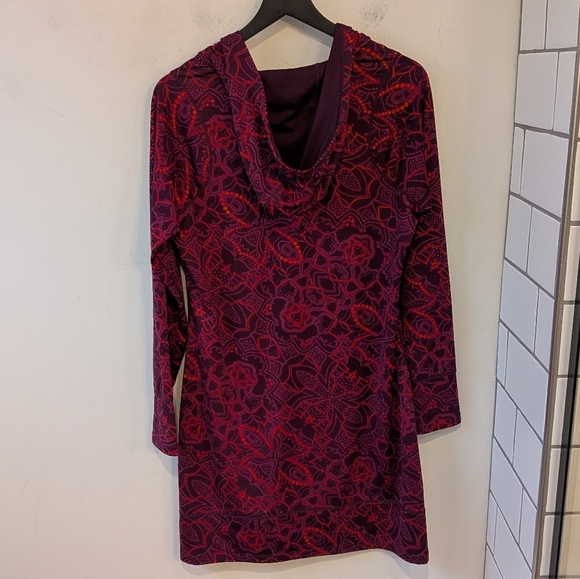 Title Nine Women's Mercury Hooded Athletic Dress Large Red Purple Floral - Picture 4 of 7